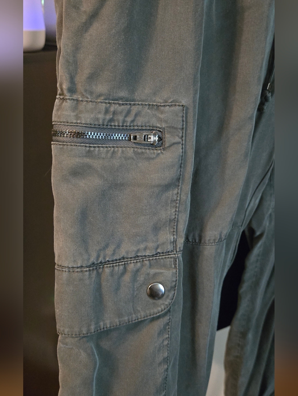 Banana Republic Olive Green Cargo Jogger Pants Petite Medium - Picture 5 of 9
